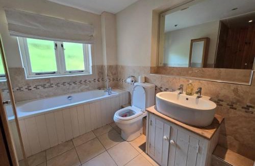 Cratfield House | The Farmhouse, Holly Tree Barns