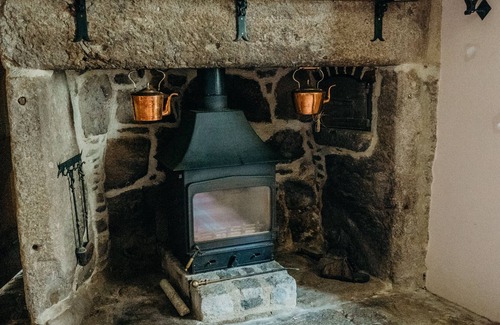 North Bovey Cottage | THE FARMHOUSE, pet friendly, with open fire in Moretonhampstead