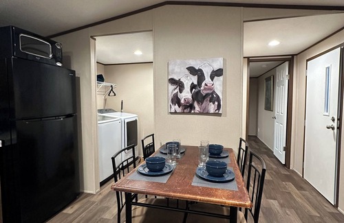 Hendersonville House | The FarmHouse Retreat - House B “NEW LISTING” Come experience life on a farm!