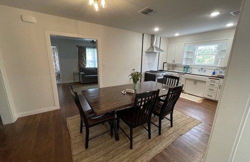 New Braunfels House | The Faust Haus at the Guadalupe with a hot tub !