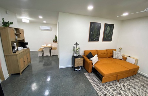 Greenwood House | The Fern House - Cozy Bungalow