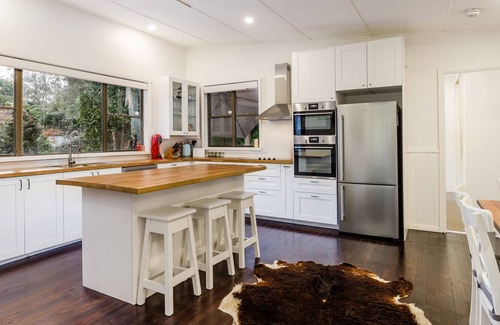 Dangar Island House | The Ferry Master's Cottage. A lovely cottage set on a beautiful island!