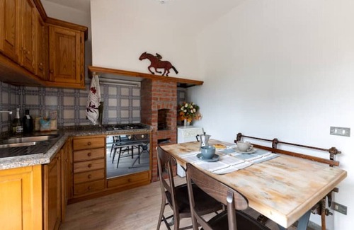 Pratovecchio House | The Fever Rock