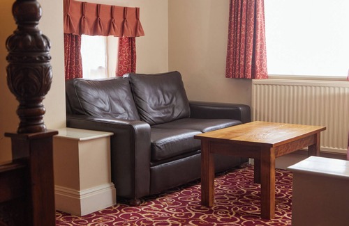 Markfield Hotel | The Fieldhead Hotel by Greene King Inns