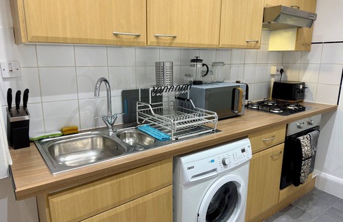 East Finchley Apartment | The Finchley Grand Flat II