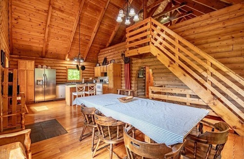 Sullivan Cabin | The Firefly Lodge – A Cozy Lake Retreat in Sullivan, IL