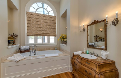 Rutherfordton Bed & Breakfast | The Firehouse Inn