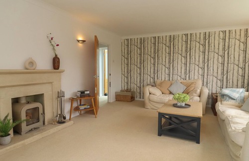 Brimpsfield House | THE FIRS RETREAT, pet friendly, luxury holiday cottage in Brockworth