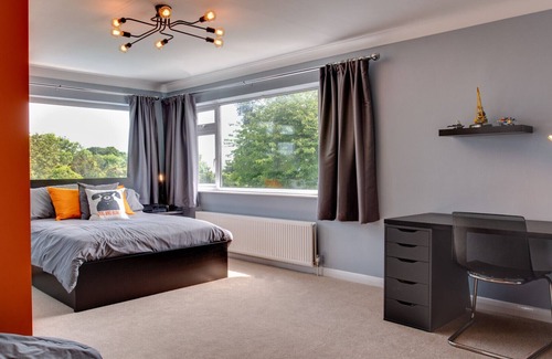 Galmpton House | The Firs - Three Bedroom House, Sleeps 6
