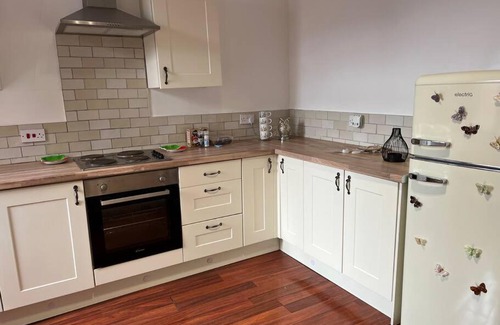 Wigan House | The First-central Wigan 8 guests