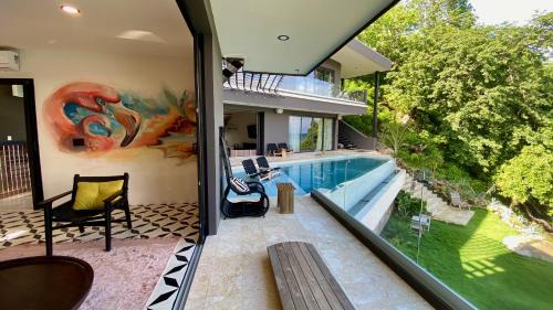 Diamond Point Bed & Breakfast | The Flamingo Experience