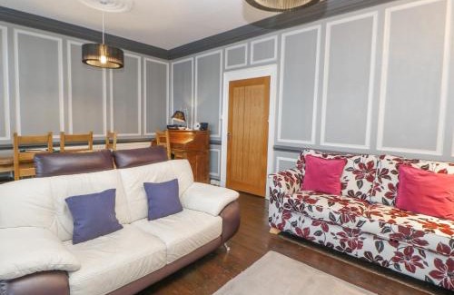 Barnard Castle House | The Flat