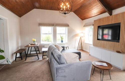 Carlisle House | The Flat