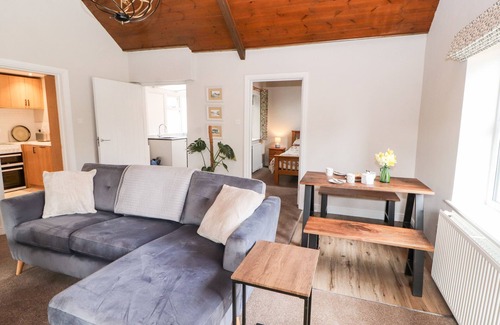 Carlisle Cottage | The Flat