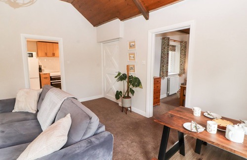 Carlisle Cottage | THE FLAT, pet friendly, character holiday cottage in Burgh By Sands
