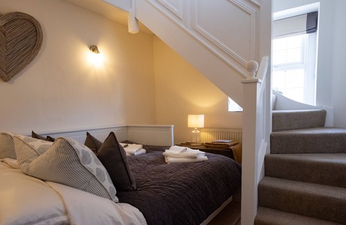 Bridport Apartment | The Flats in Central Bridport