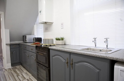 Flint Apartment | The Flintshire - North Wales - Sleeps Up To 9