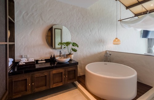 Mae Nam Hotel | The Flow Samui Beach Resort