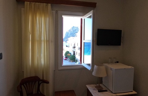 Monemvasia Apartment | The Flower of Monemvasia