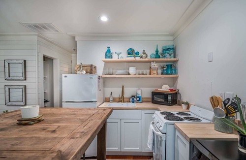 Folly Beach Apartment | The Folly Feeling/1 Block to Beach