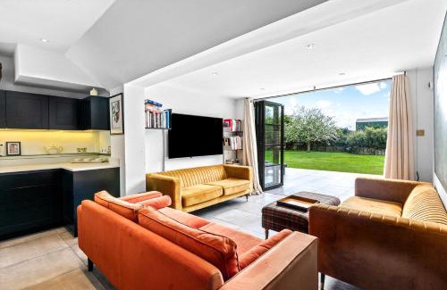 Hurley House | The Fox House