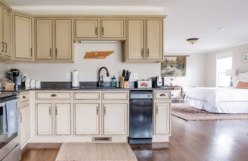 Franklin House | The Franklin Farmhouse of Franklin, TN