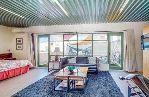 Uptown Design District Apartment | The Frey