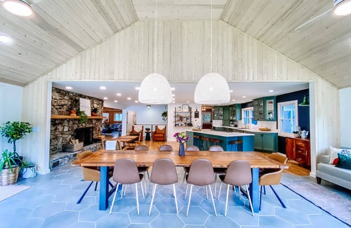 Mars Hill House | The fun house: fire pit, hot tub, fishing, pond, pizza oven & outdoor movie gear