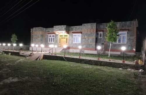 Hunza Hotel | The Galaxy Inn Hotel Nagar Hunza
