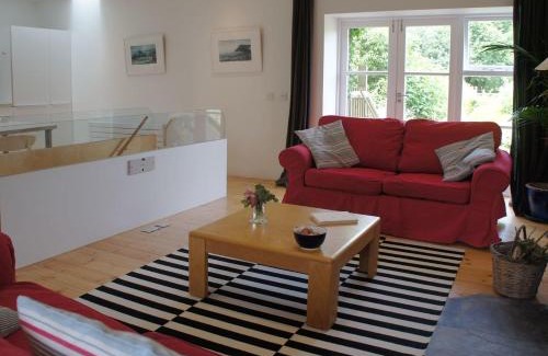 Kingsbridge House | The Gallery