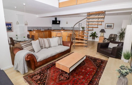 Tenby Cottage | The Gallery
