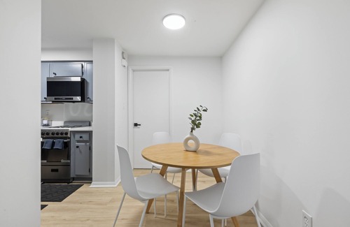 Old Town Alexandria Condo | The Gallery Unit 101