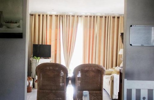 Walmer Ski Chalet | The Garden Cottage on 140 Fordyce