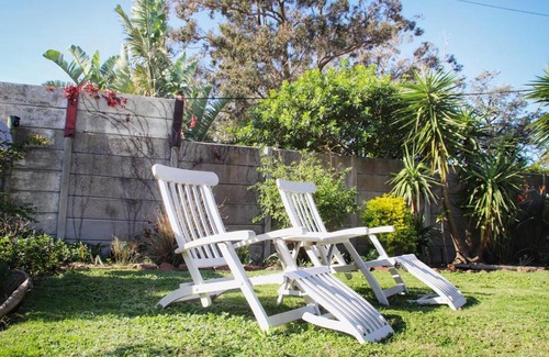 Walmer Ski Chalet | The Garden Cottage on 140 Fordyce