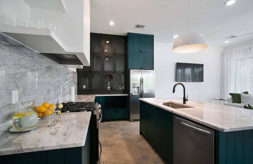 Touro House | The Garden District's Pied-à-Terre on Prytania | 4 Bedrooms