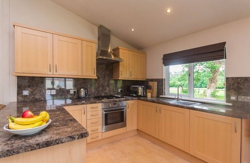 Beaumaris Cabin | The Garden Lodge at Plas Cichle - Beaumars, AngleseynCountryside accommodation
