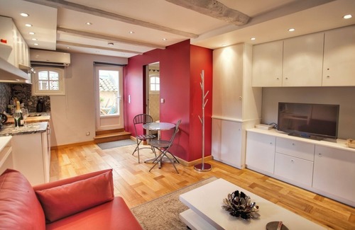 Valbonne Apartment | THE GARDEN OF THE VILLAGE IN VALBONNE (3 *): live in-out