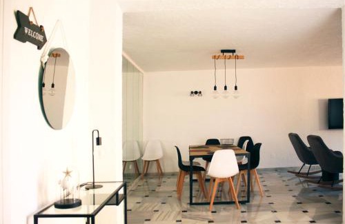 Nueva Andalucia House | The Garden & Pool House-Banus