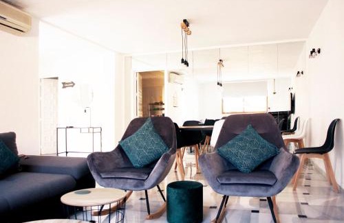 Nueva Andalucia House | The Garden & Pool House-Banus
