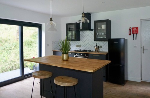 Penzance Cabin | The Garden Room 'Bijou for Two'