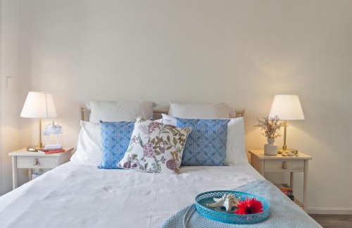 Wollongong West House | The Garden Townhome - Heart Of Wollongong