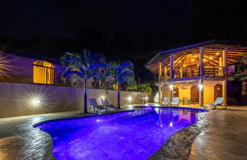 Ballena Villa | The Garden Villas by Vista Celestial