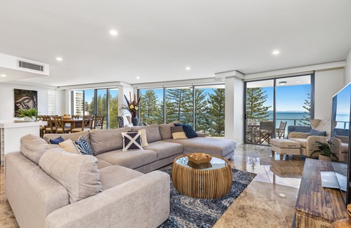Coolangatta Apartment | The Garland at Rainbow Bay