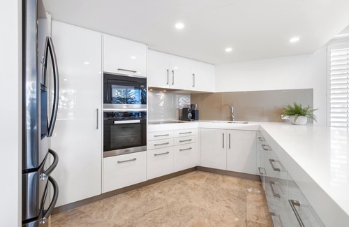 Coolangatta Apartment | The Garland at Rainbow Bay