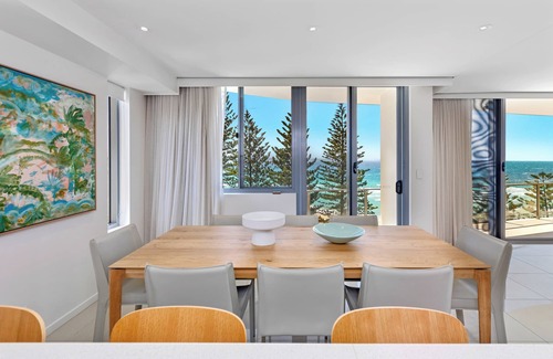 Coolangatta Apartment | The Garland at Rainbow Bay
