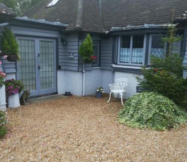 Itchenor House | The Gate Cottage