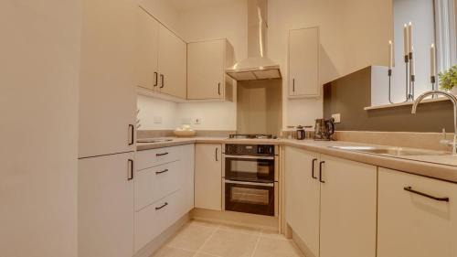 Malvern Apartment | The Gate House-Wyndale Living- West Malvern