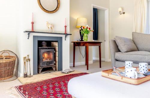 Fulmodeston House | The Gatehouse - Kettlestone