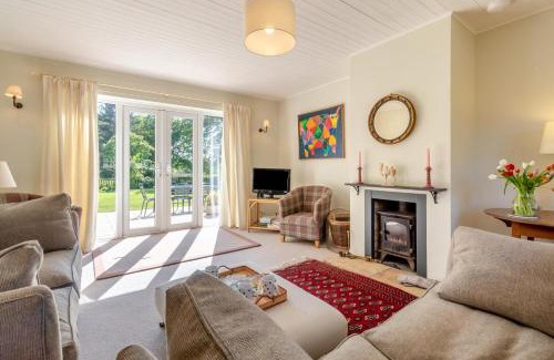 Fulmodeston House | The Gatehouse - Kettlestone