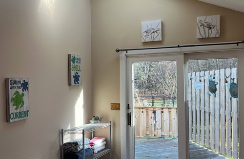 West Wareham House | The Gateway Getaway! Spacious kid friendly home with HOT TUB in fabulous Wareham